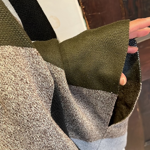 Emory park heavy poncho sweater with arm holes - Picture 4 of 6